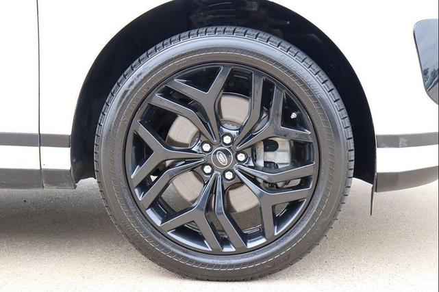Photo of 2020 Fuji White Land Rover Range Rover Evoque