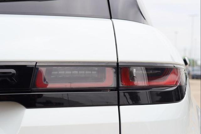 Photo of 2020 Fuji White Land Rover Range Rover Evoque