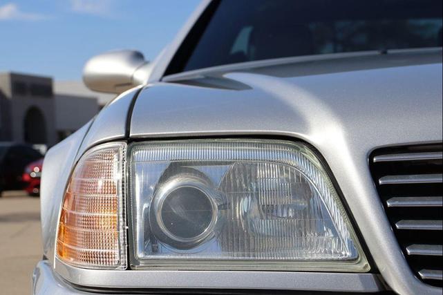 Photo of 2002 Silver Arrow Ultra Metallic Mercedes-Benz SL-Class