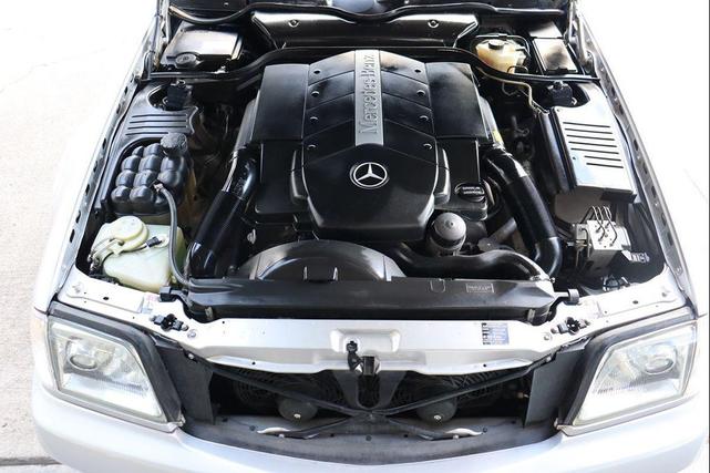 Photo of 2002 Silver Arrow Ultra Metallic Mercedes-Benz SL-Class