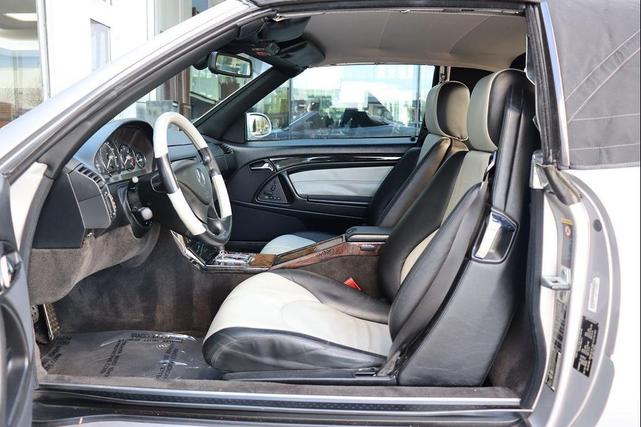 Photo of 2002 Silver Arrow Ultra Metallic Mercedes-Benz SL-Class