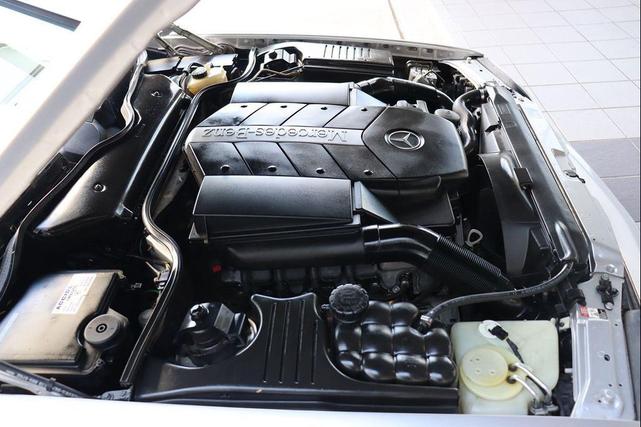 Photo of 2002 Silver Arrow Ultra Metallic Mercedes-Benz SL-Class
