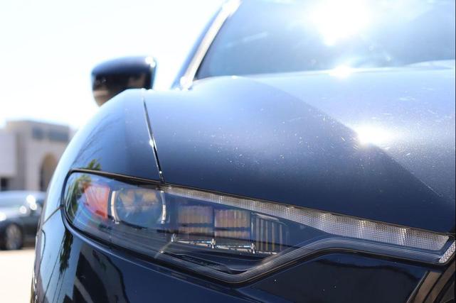 Photo of 2021 Nero Maserati Levante