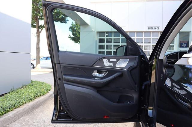 Photo of 2020 Black Mercedes-Benz GLS 450