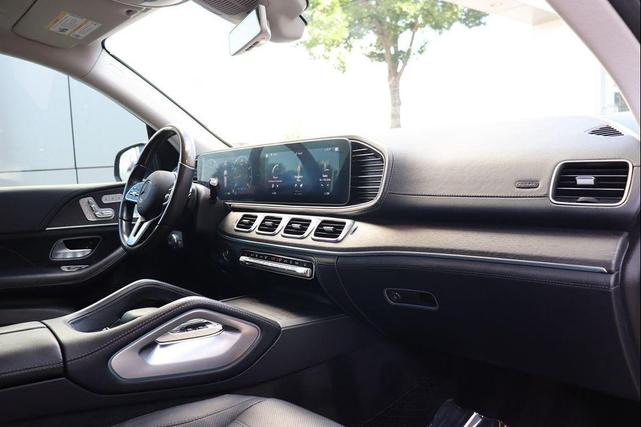 Photo of 2020 Black Mercedes-Benz GLS 450