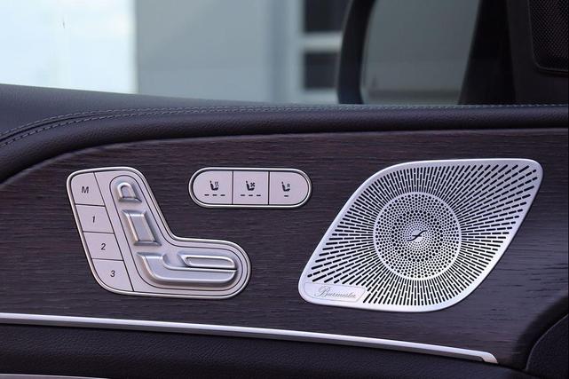 Photo of 2020 Black Mercedes-Benz GLS 450