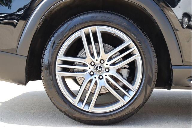 Photo of 2020 Black Mercedes-Benz GLS 450