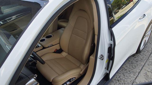Photo of 2018 White Porsche Panamera