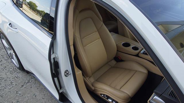 Photo of 2018 White Porsche Panamera
