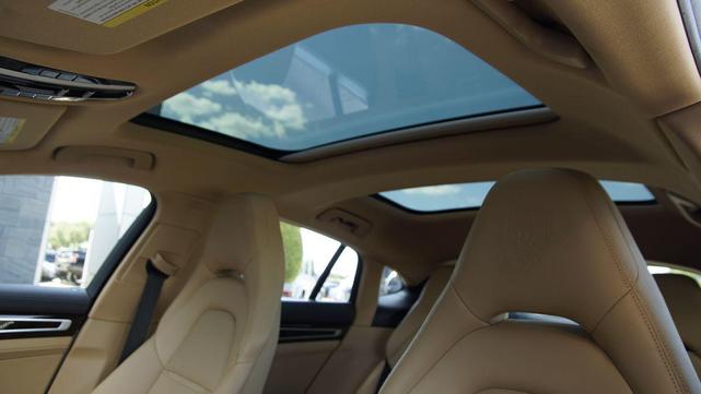 Photo of 2018 White Porsche Panamera