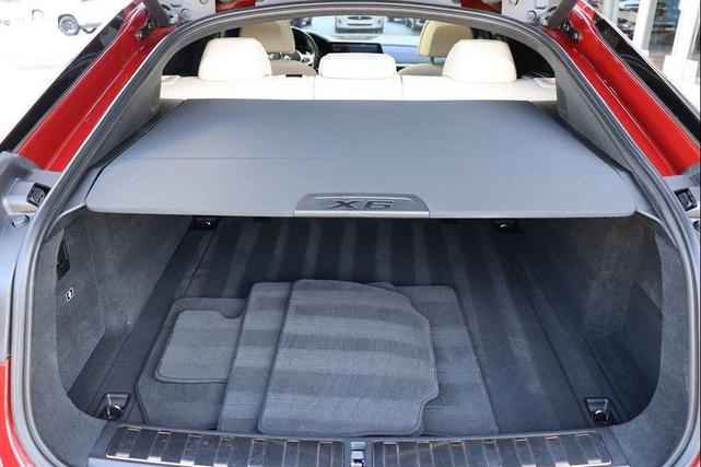 Photo of 2021 Flamenco Red Metallic BMW X6