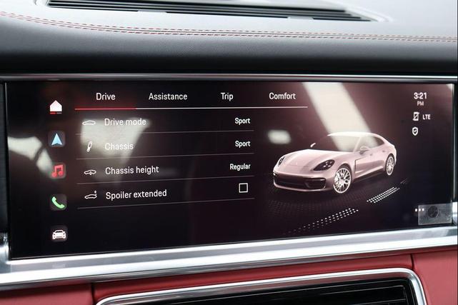 Photo of 2022 White Porsche Panamera