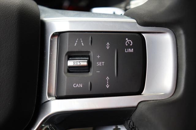 Photo of 2021 Silicon Silver Premium Metallic Land Rover Discovery