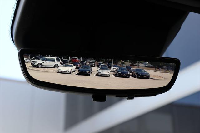 Photo of 2021 Crystal White Tricoat Cadillac Escalade