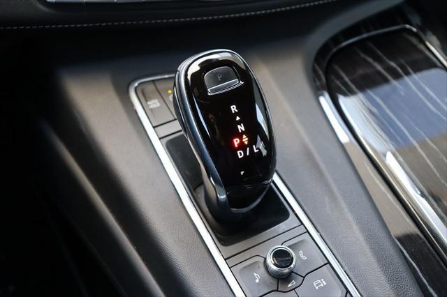 Photo of 2021 Crystal White Tricoat Cadillac Escalade