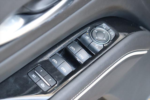 Photo of 2021 Crystal White Tricoat Cadillac Escalade