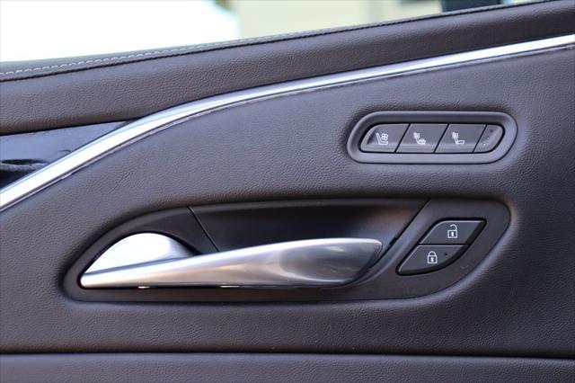 Photo of 2021 Crystal White Tricoat Cadillac Escalade