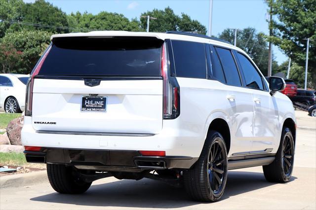 Photo of 2021 Crystal White Tricoat Cadillac Escalade