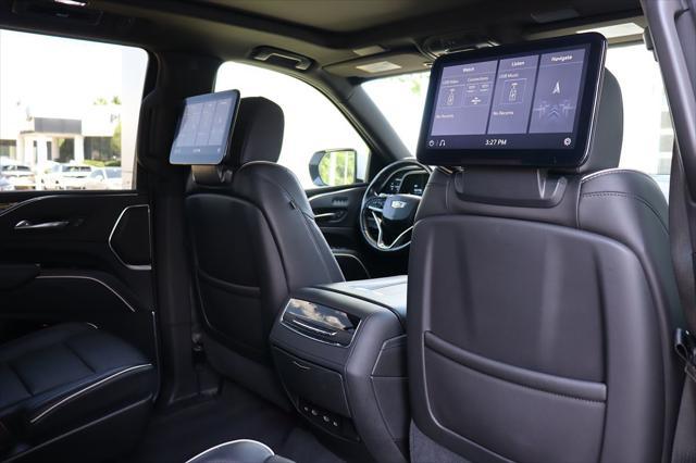 Photo of 2021 Crystal White Tricoat Cadillac Escalade