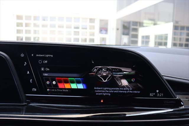 Photo of 2021 Crystal White Tricoat Cadillac Escalade