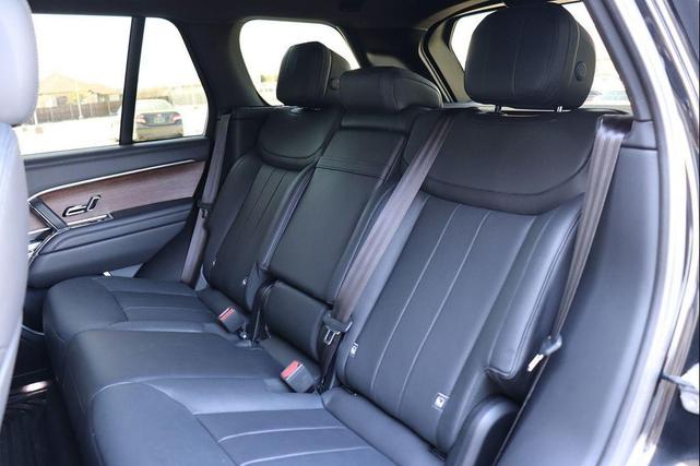 Photo of 2023 Santorini Black Metallic Land Rover Range Rover