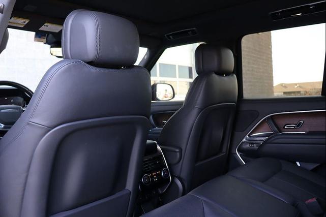 Photo of 2023 Santorini Black Metallic Land Rover Range Rover