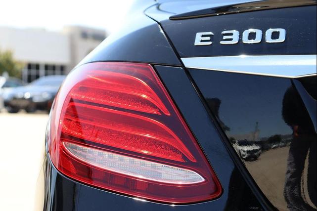Photo of 2018 Black Mercedes-Benz E-Class