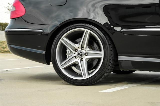 Photo of 2007 Black Mercedes-Benz CLK-Class