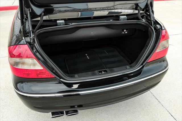 Photo of 2007 Black Mercedes-Benz CLK-Class