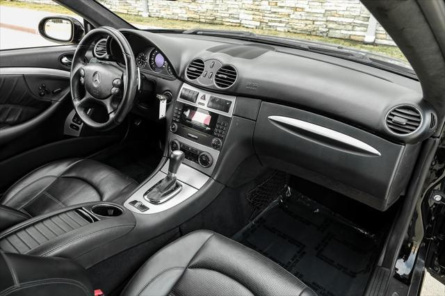 Photo of 2007 Black Mercedes-Benz CLK-Class