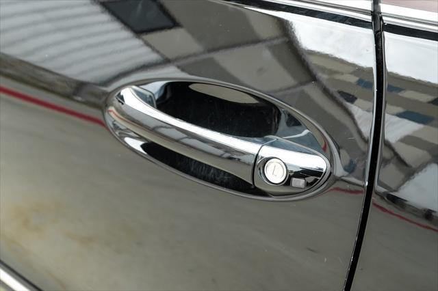 Photo of 2007 Black Mercedes-Benz CLK-Class