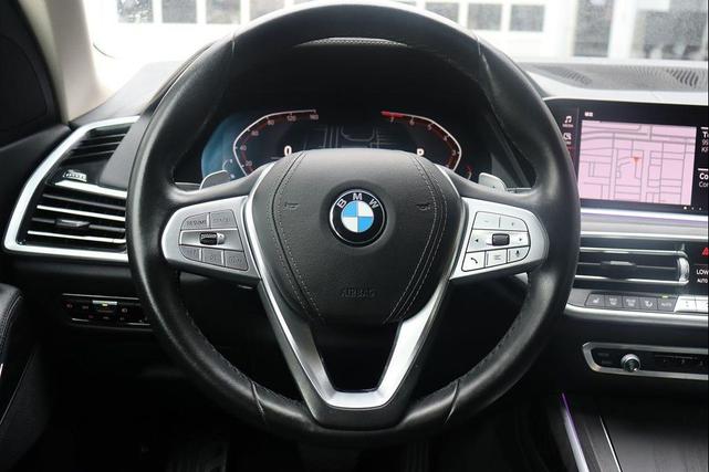 Photo of 2020 Jet Black BMW X7