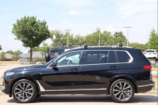 Photo of 2020 Jet Black BMW X7
