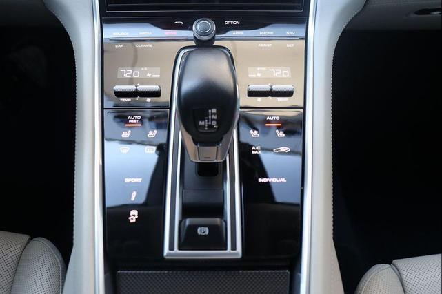 Photo of 2018 Carrara White Metallic Porsche Panamera