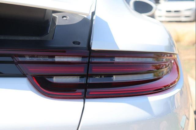 Photo of 2018 Carrara White Metallic Porsche Panamera