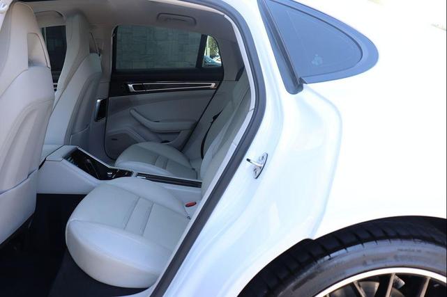 Photo of 2018 Carrara White Metallic Porsche Panamera