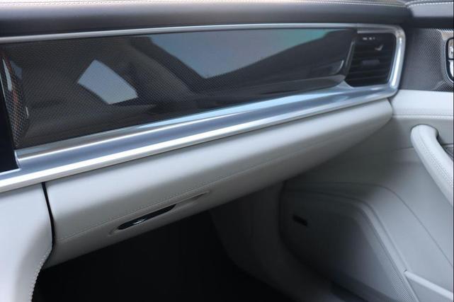Photo of 2018 Carrara White Metallic Porsche Panamera