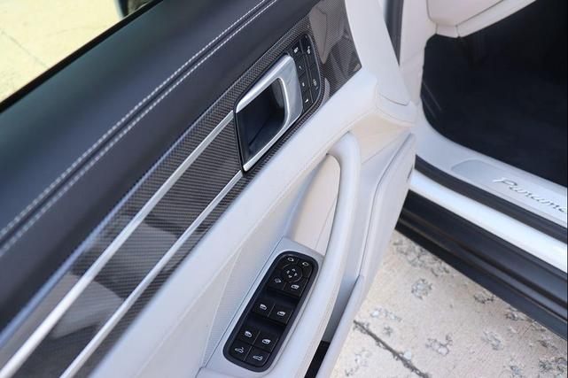 Photo of 2018 Carrara White Metallic Porsche Panamera