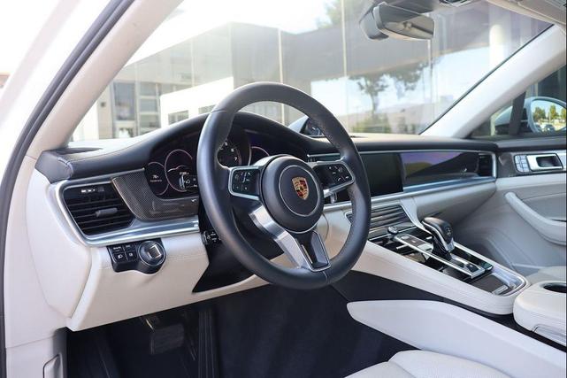 Photo of 2018 Carrara White Metallic Porsche Panamera