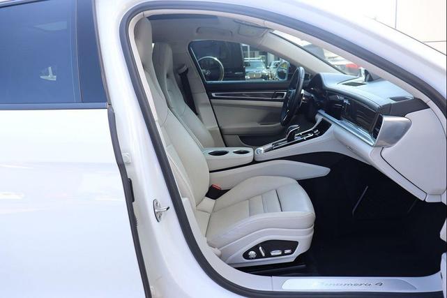 Photo of 2018 Carrara White Metallic Porsche Panamera