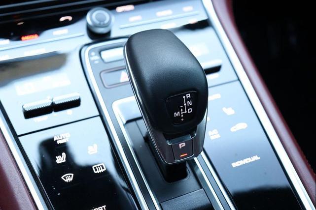 Photo of 2018 White Porsche Panamera