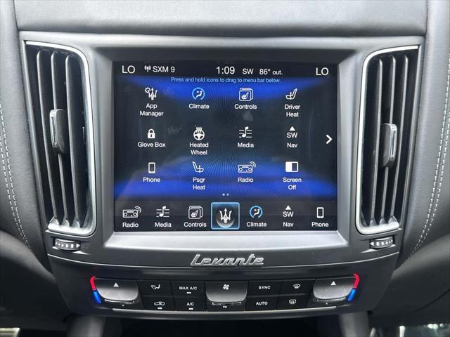 Photo of 2017 Nero Maserati Levante