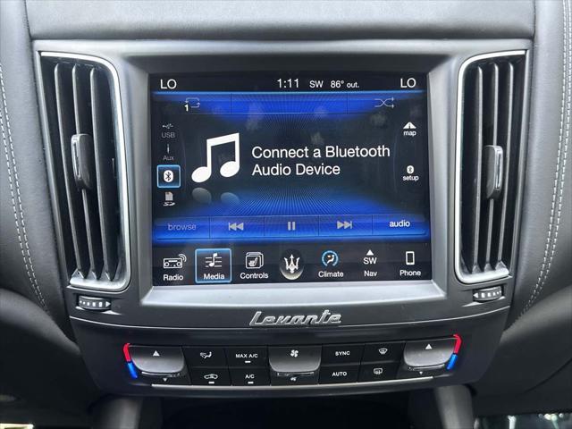 Photo of 2017 Nero Maserati Levante
