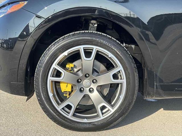 Photo of 2017 Nero Maserati Levante