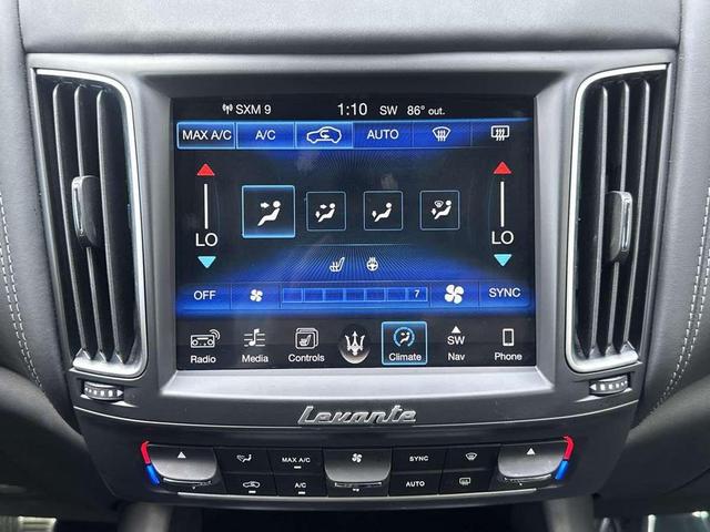 Photo of 2017 Nero Maserati Levante