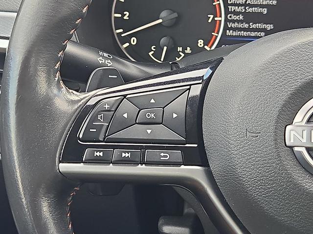 Photo of 2023 Glacier White Nissan Altima