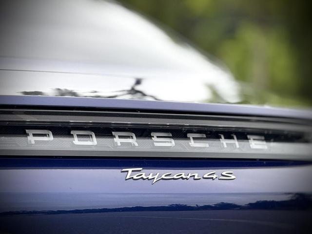 Photo of 2022 Bluel Porsche Taycan