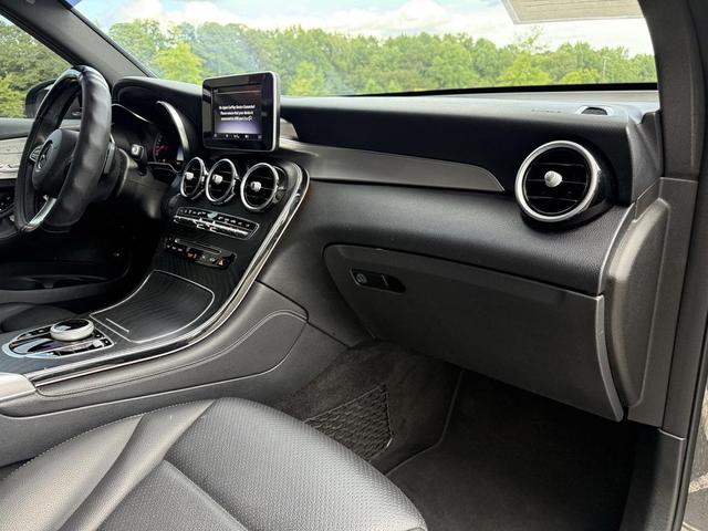 Photo of 2019 Black Mercedes-Benz GLC 300