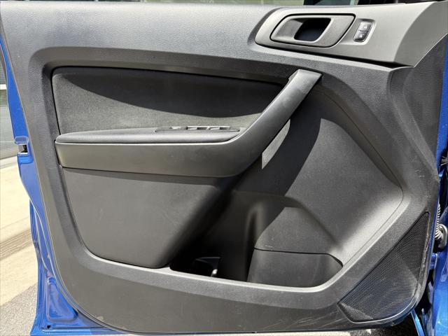 Photo of 2019 Lightning Blue Metallic Ford Ranger