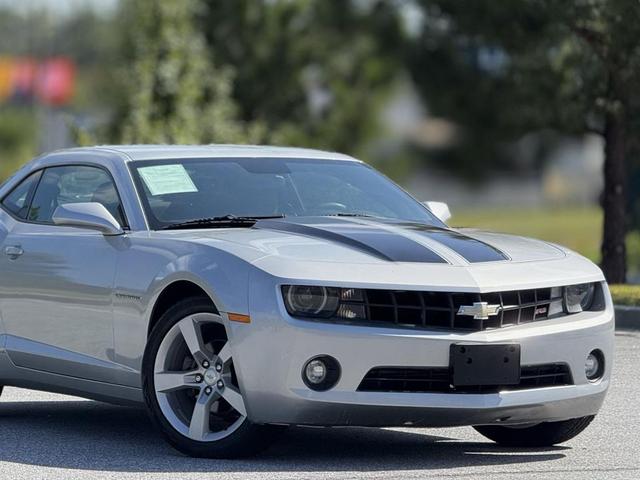Photo of 2011 Silver Ice Metallic Chevrolet Camaro